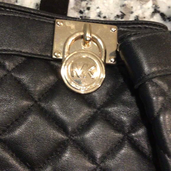 Michael Kors Leather Gloves - Picture 5 of 9